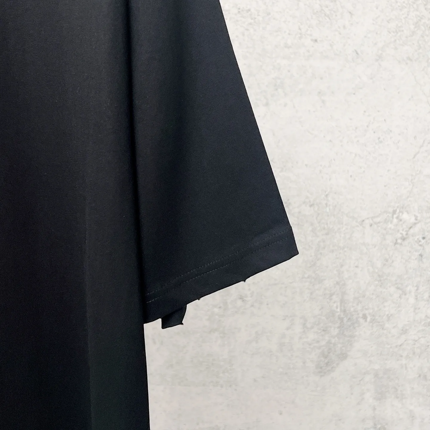 【 . Quality】BALENCI*GA/ .SS 26 New Arrival 。 Balenclag* T 。 . Authentic ， 。 ZP 。 260 ， . ， ， 。 。 ， 。 OS . Same Style ：BL 263778 ：Black，White Size：XS S M L